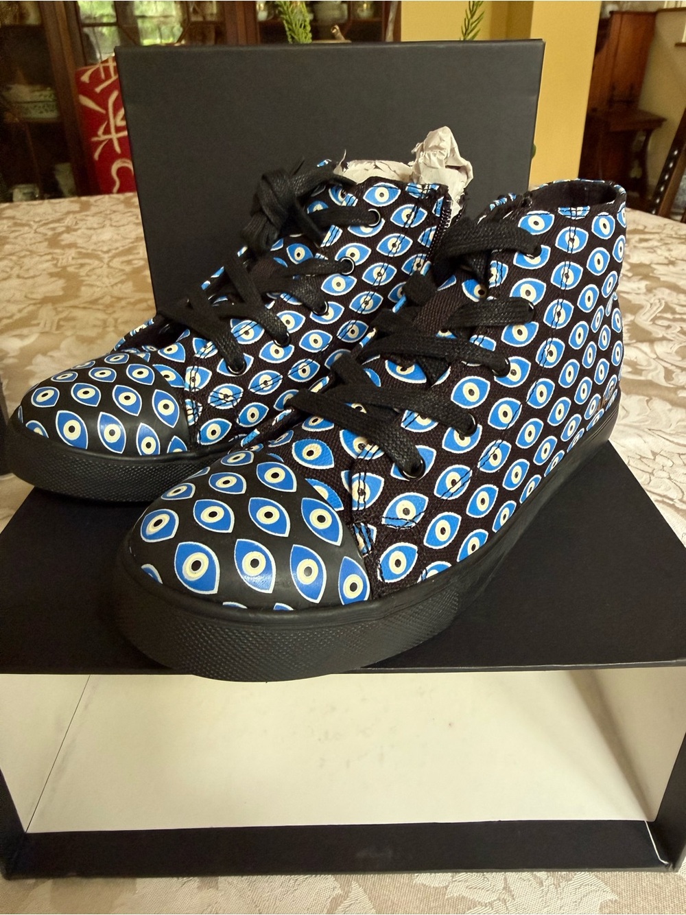 NWOT AKID Kids High-Top “Anthony” Sneakers in Blue Evil Eye  Size 4Y